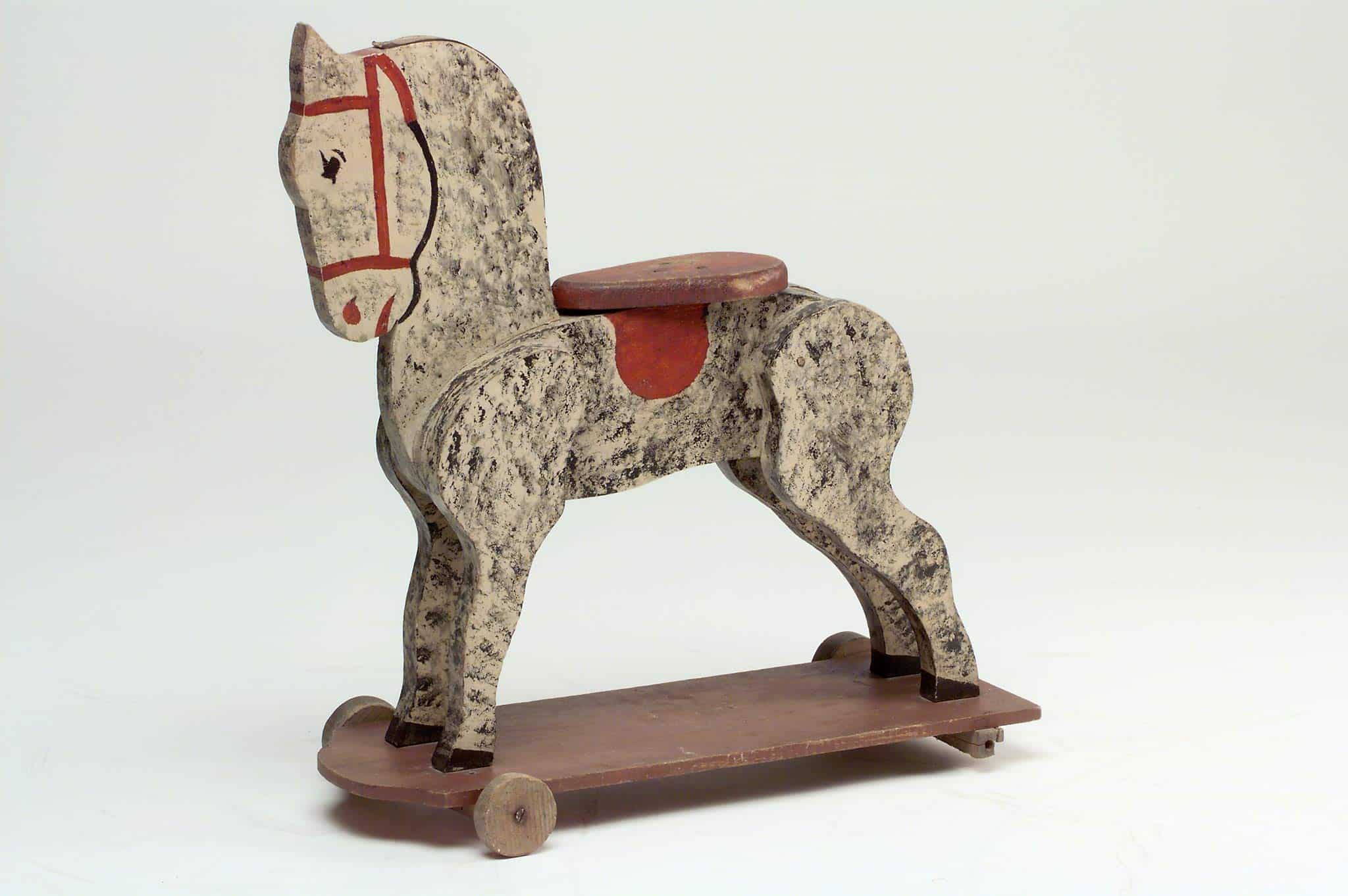 Tre pezzi iconici: #IL MUSEO DEL CAVALLO GIOCATTOLO - Studio Chiesa